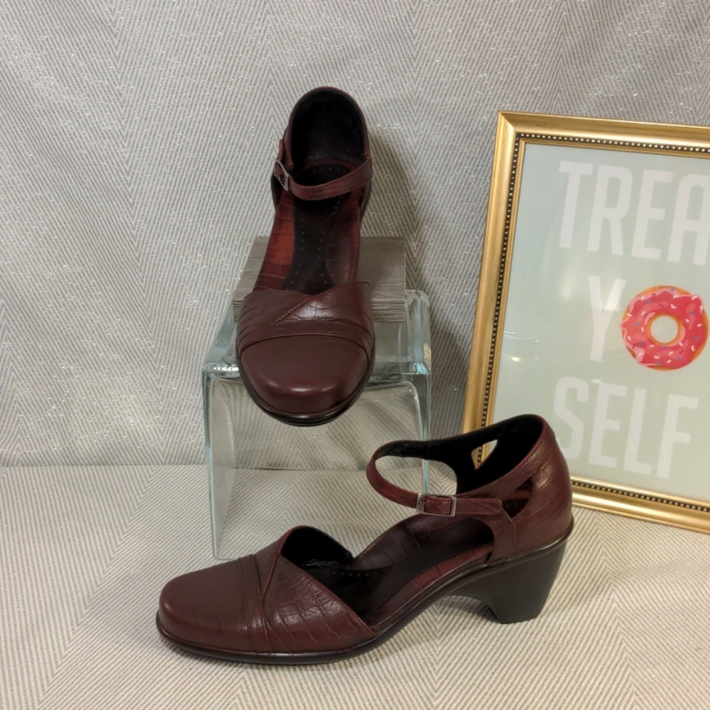 Dansko comfy mary janes
